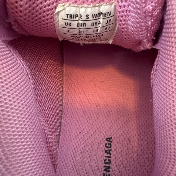 Balenciaga Pink Triple S - Picture 5 of 7